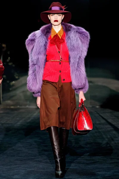 Look 24